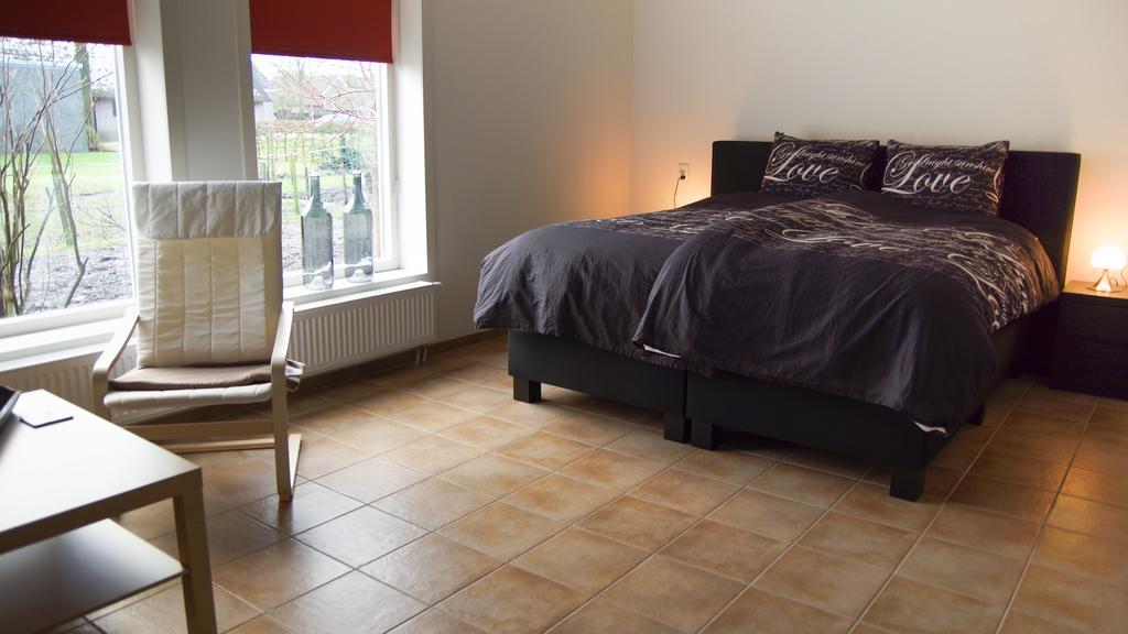 Bed & Breakfast Orvelte الغرفة الصورة